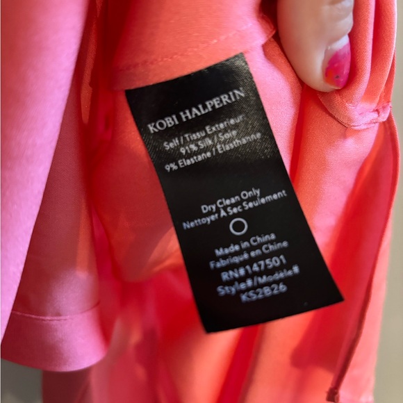Kobi Halperin Kristin Silk Blouse in Flamingo Pink. M - Picture 5 of 5